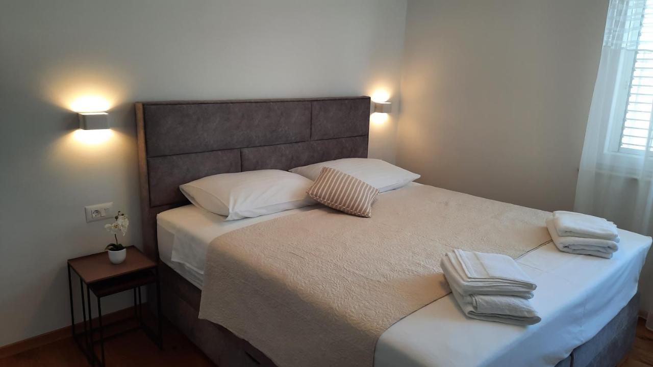 וודיצה Apartments & Room Marina View מראה חיצוני תמונה