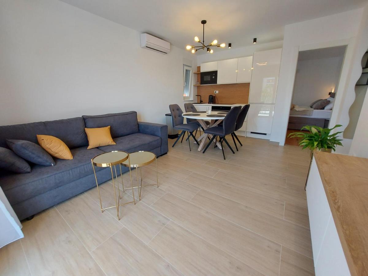 וודיצה Apartments & Room Marina View מראה חיצוני תמונה