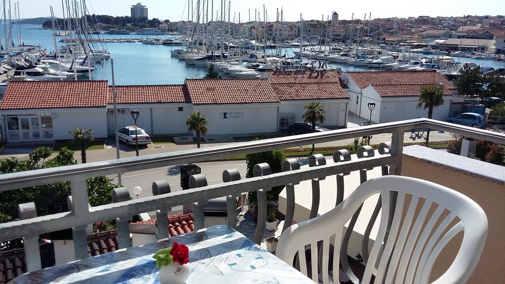 וודיצה Apartments & Room Marina View מראה חיצוני תמונה