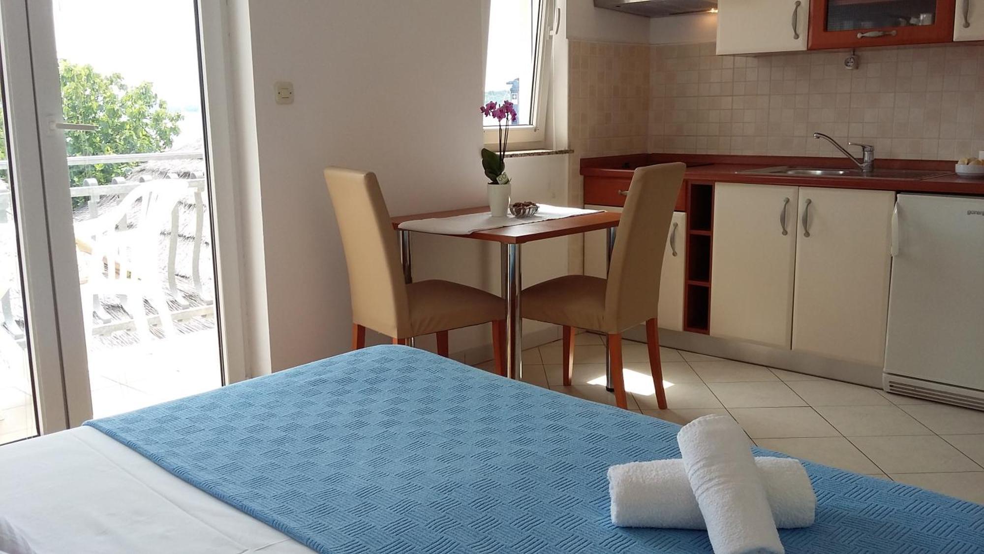 וודיצה Apartments & Room Marina View מראה חיצוני תמונה