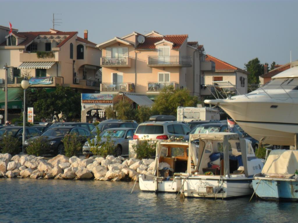 וודיצה Apartments & Room Marina View מראה חיצוני תמונה