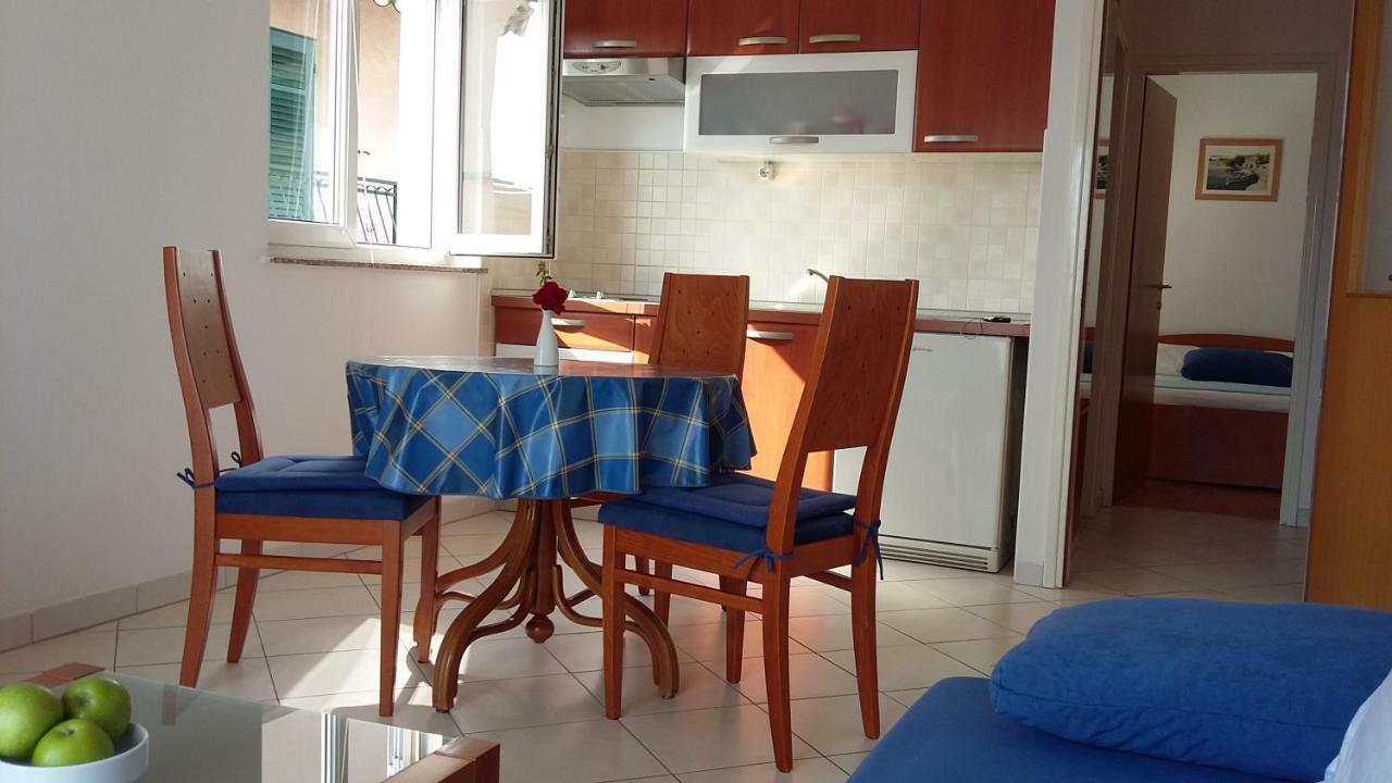 וודיצה Apartments & Room Marina View מראה חיצוני תמונה
